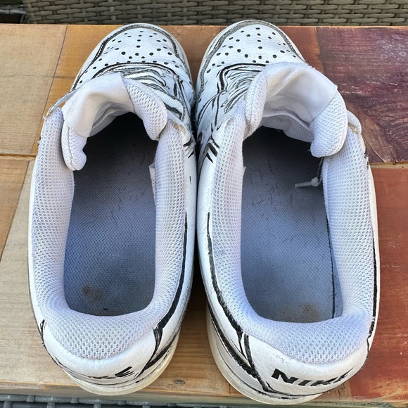 Custom Animated Nike - Picture 7 of 7